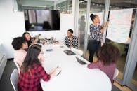 bill-gates-and-indonesian-leader-collaborate-on-health-and-sustainability-initiatives-2.jpeg
