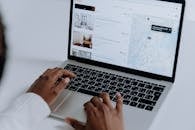spain-directs-airbnb-to-halt-65000-vacation-rentals-for-regulatory-breaches-2.jpeg